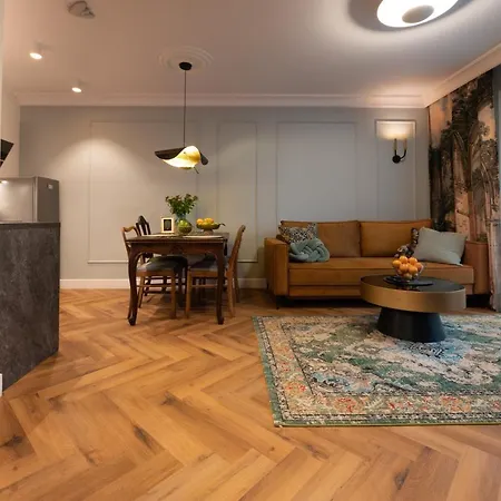 Arte - Old Town Apartment