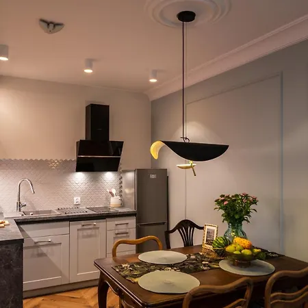 Arte - Old Town Apartment